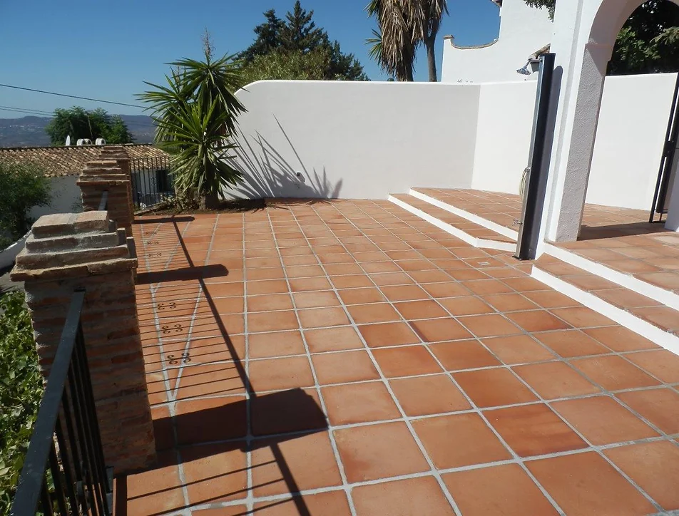 OCS - Constructions and services - PROJECTS - Exterior refurbishment in Mijas la Nueva