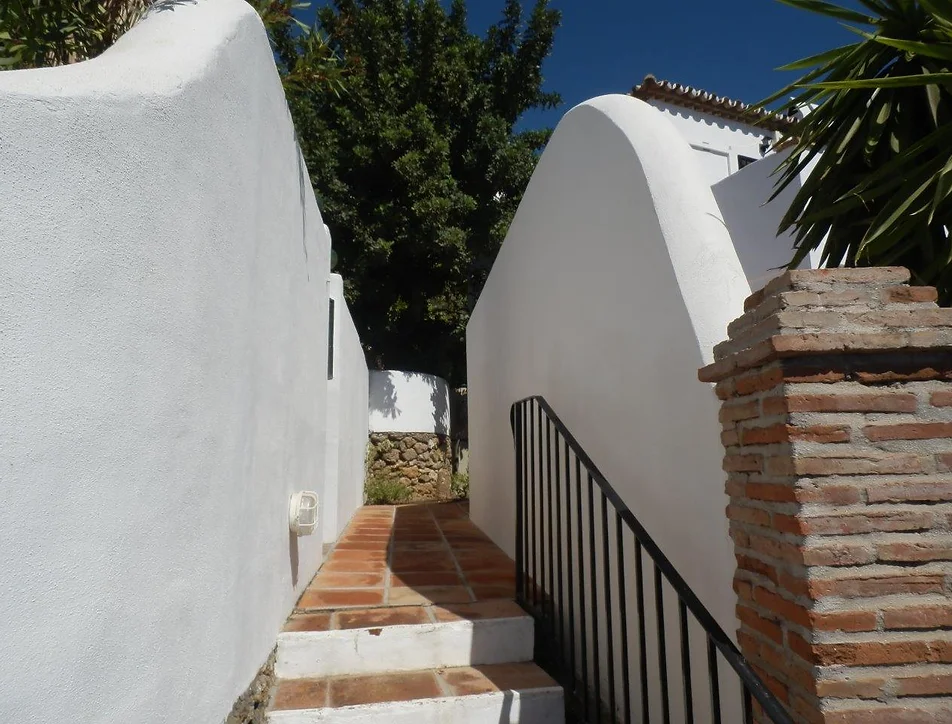 OCS - Constructions and services - PROJECTS - Exterior refurbishment in Mijas la Nueva