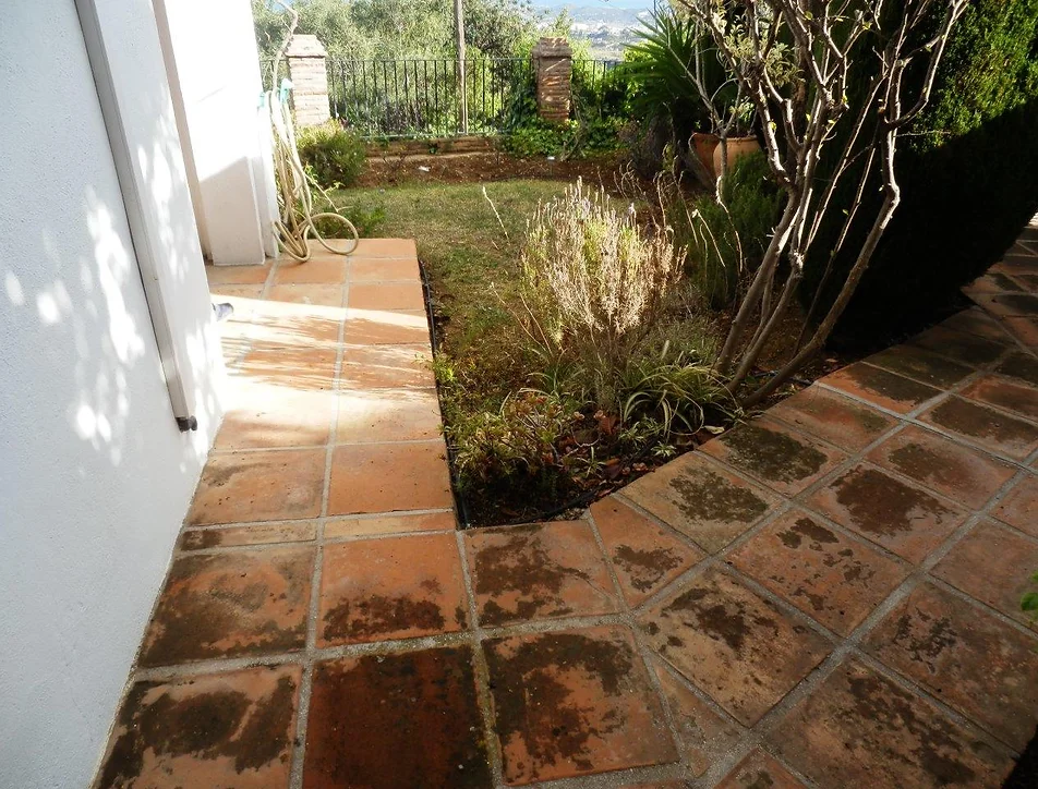 OCS - Constructions and services - PROJECTS - Exterior refurbishment in Mijas la Nueva