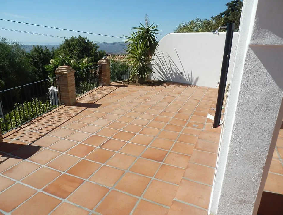 OCS - Constructions and services - PROJECTS - Exterior refurbishment in Mijas la Nueva