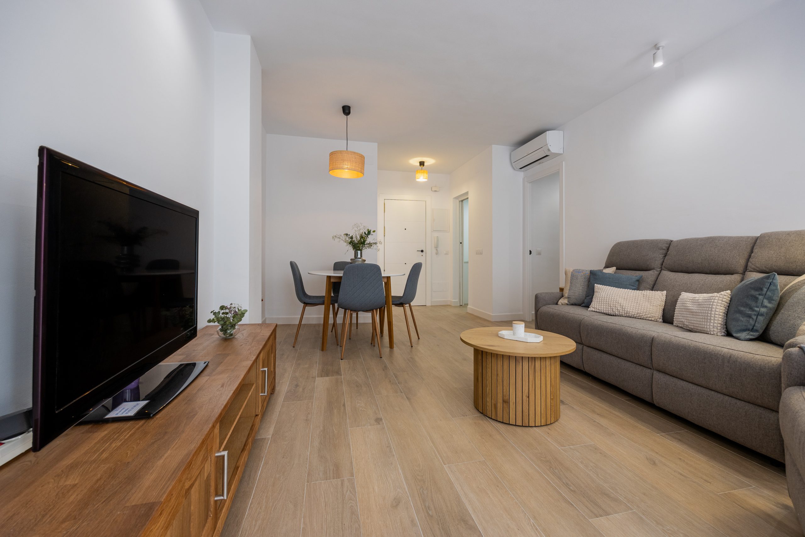 OCS SL - Reforma Integral de Apartamento en la Costa del Sol (Málaga)